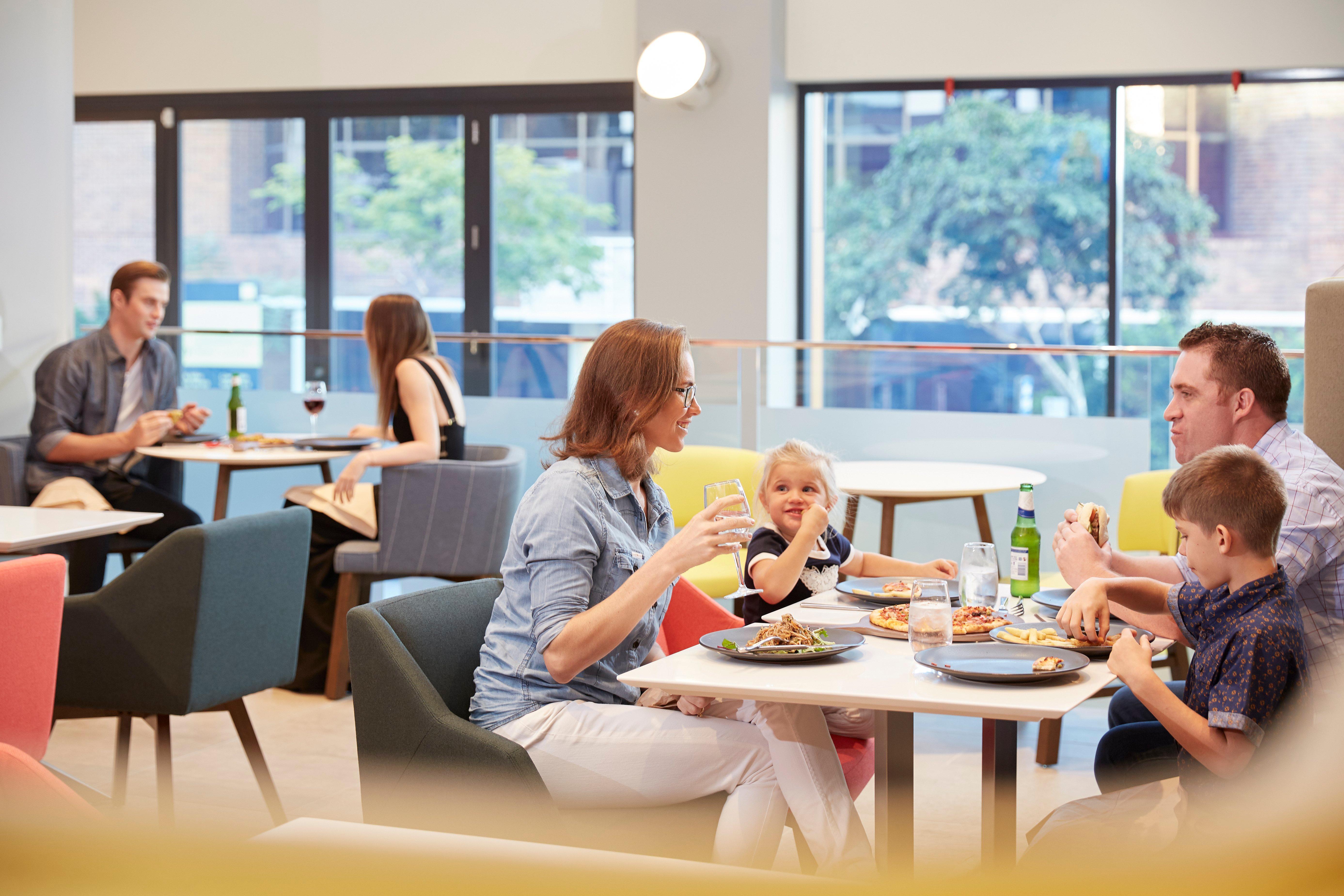 Holiday Inn Express Brisbane Central By Ihg Exterior foto